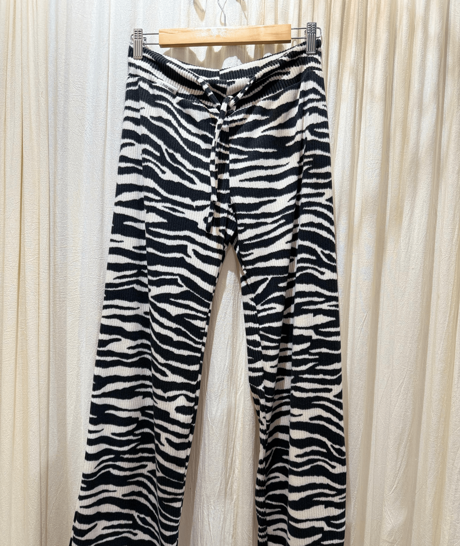 Pantalón Comfy lanilla Cebra